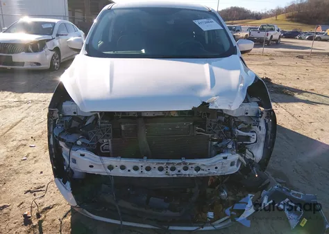 2019 Ford Escape Se z USA, uszkodzony, nr VIN 1FMCU0GD2KUB54078